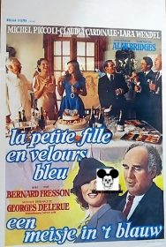 PETITE FILLE EN VELOURS BLEU