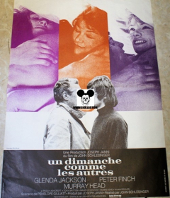 SUNDAY, BLOODY SUNDAY / UN DIMANCHE COMME LES AUTRES